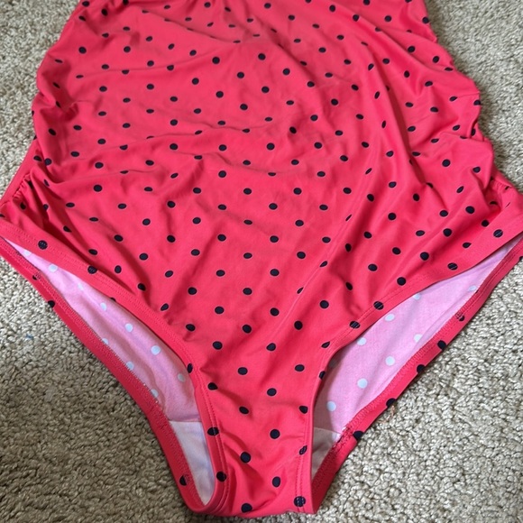 Motherhood Maternity Beach Bump One Piece Swimsuit Size M Pink Polka Dots - Picture 3 of 6